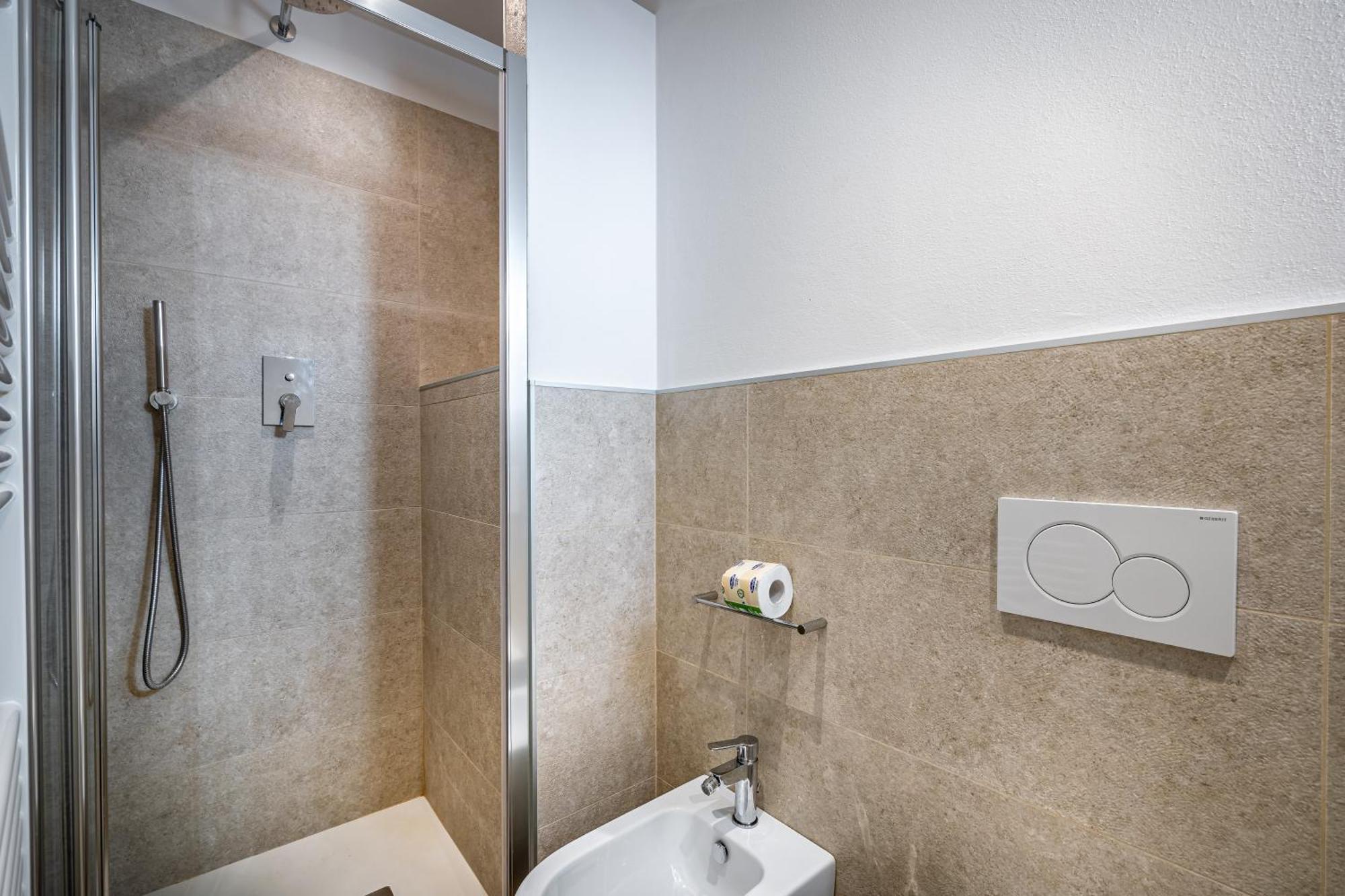 Apartamento Roommo Via Dei Pilastri Giada